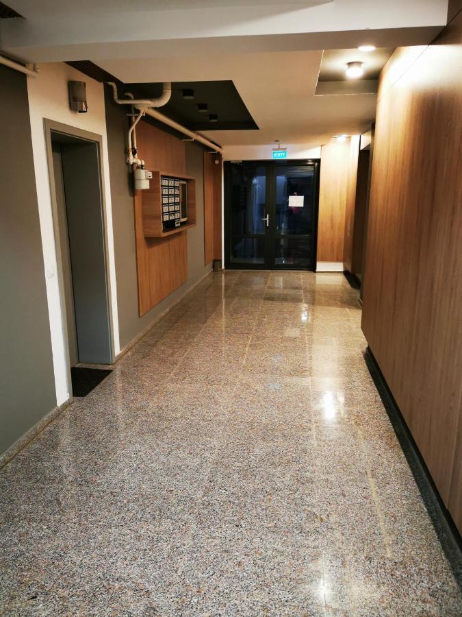 Teo Apartment Брашов Екстериор снимка